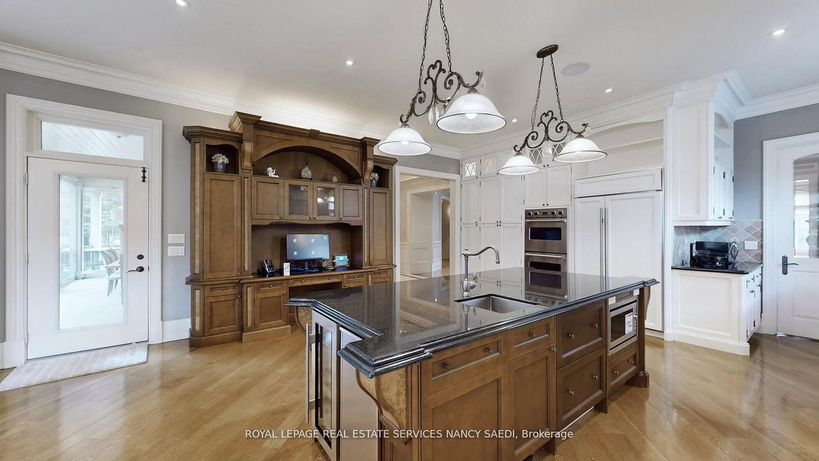 9 Fifeshire Rd, Toronto — 17