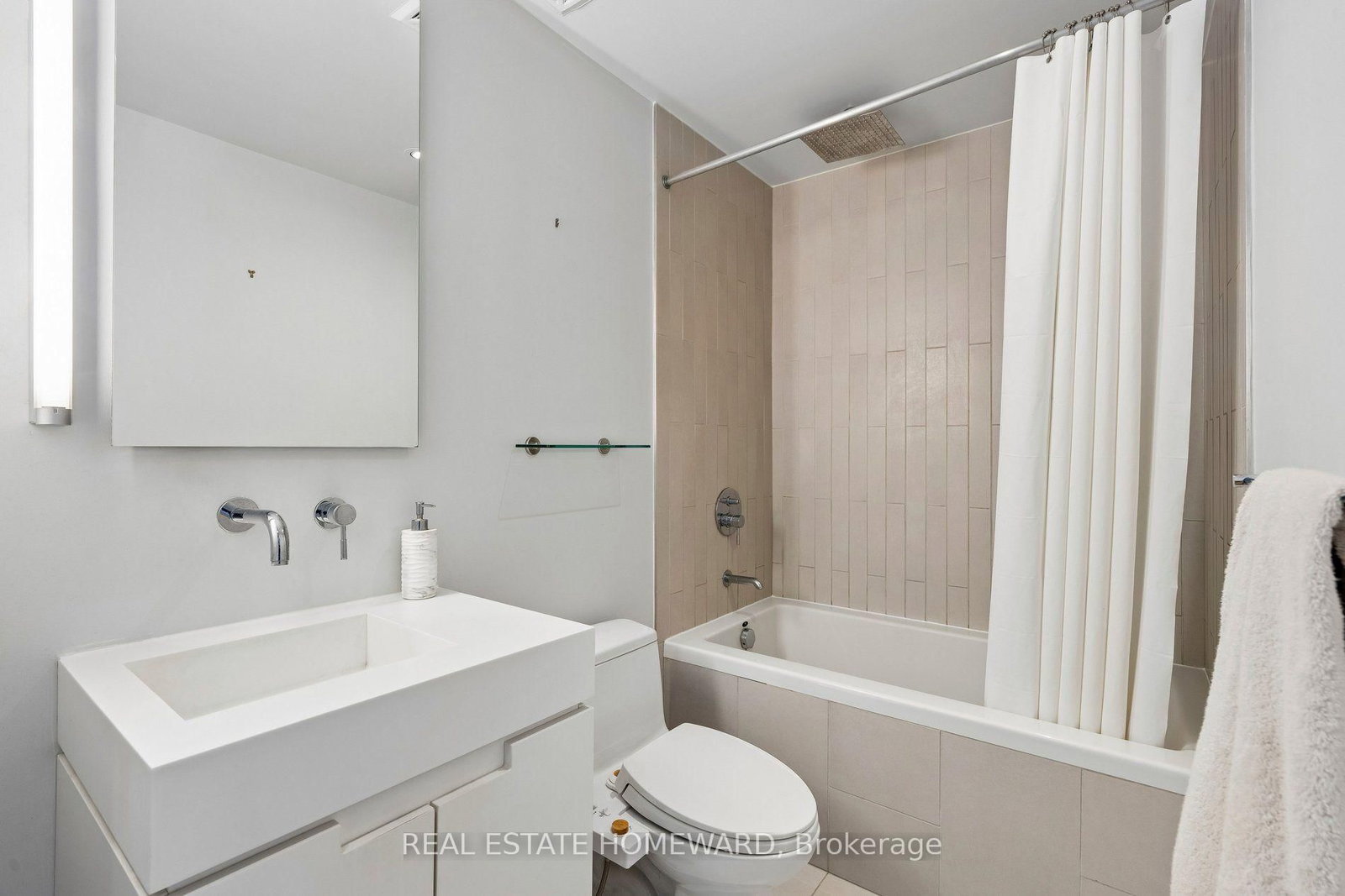 807-25 Oxley St, Toronto — 27