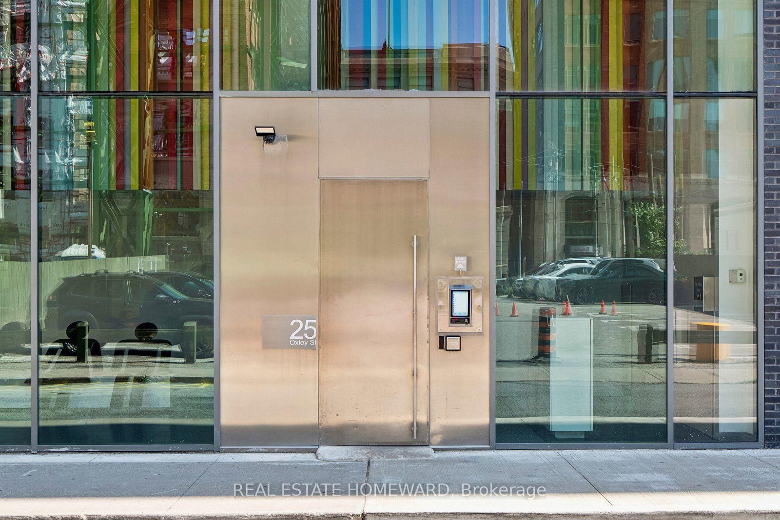 807-25 Oxley St, Toronto — 29