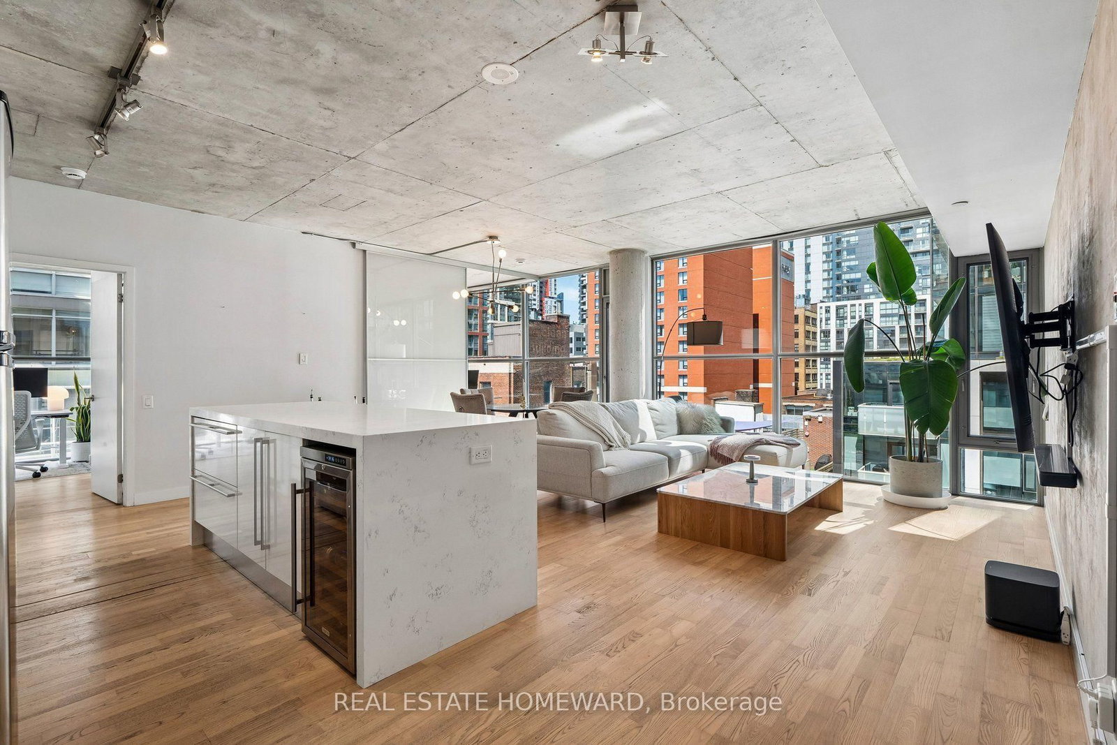 807-25 Oxley St, Toronto — 3