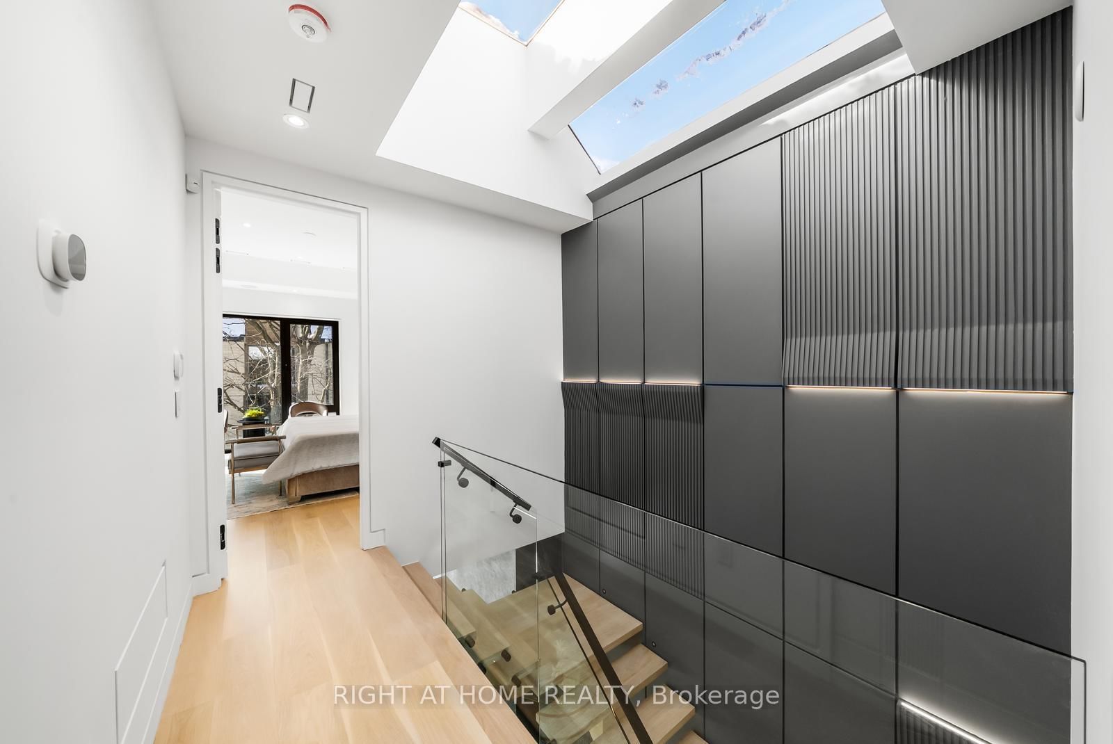74B Rathnelly Ave, Toronto — 22