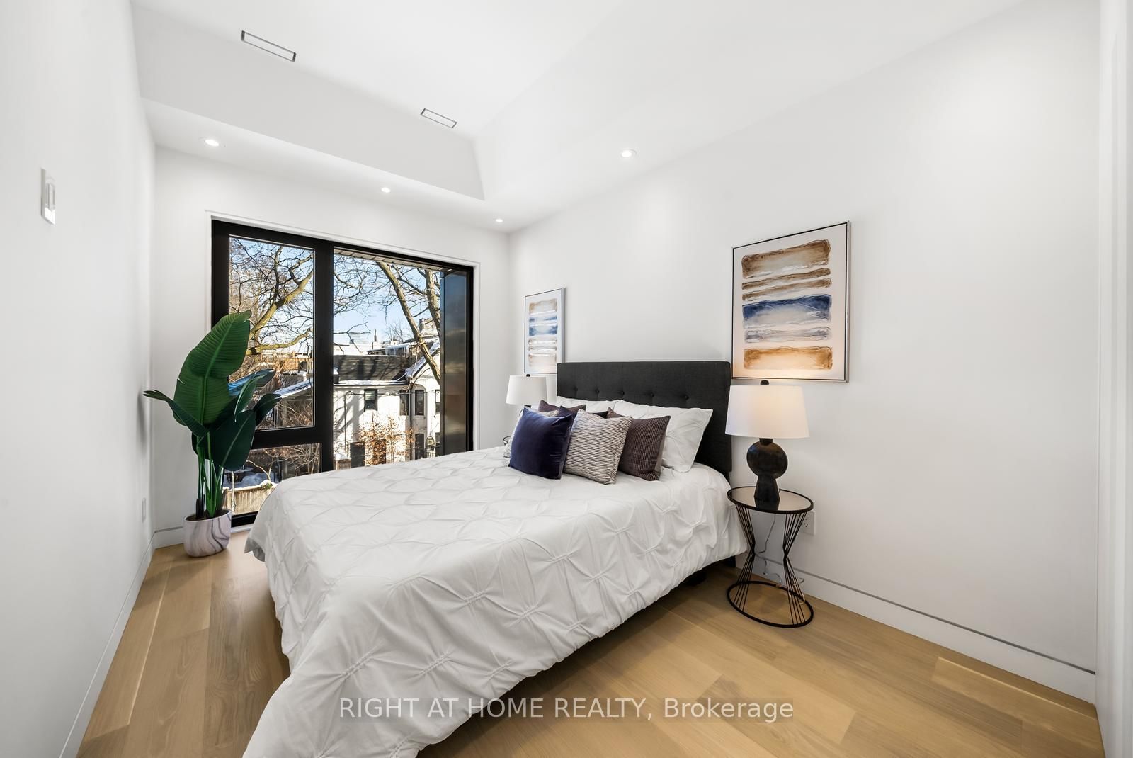 74B Rathnelly Ave, Toronto — 34