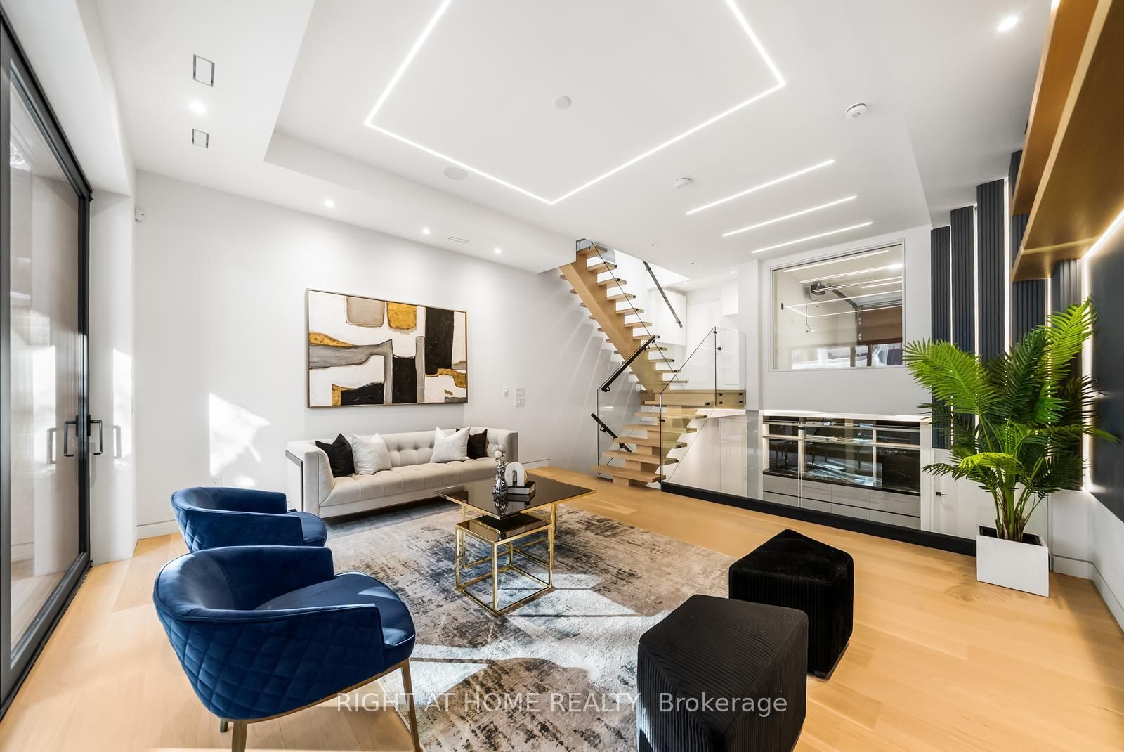 74B Rathnelly Ave, Toronto — 39