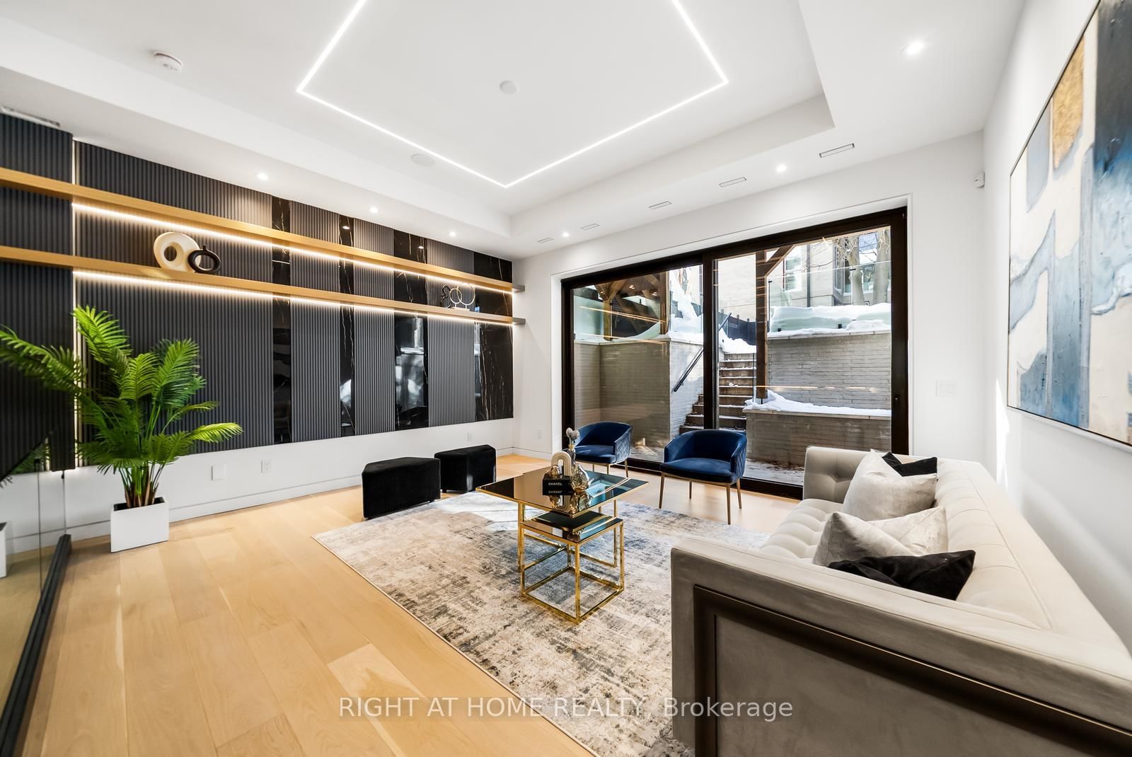 74B Rathnelly Ave, Toronto — 40