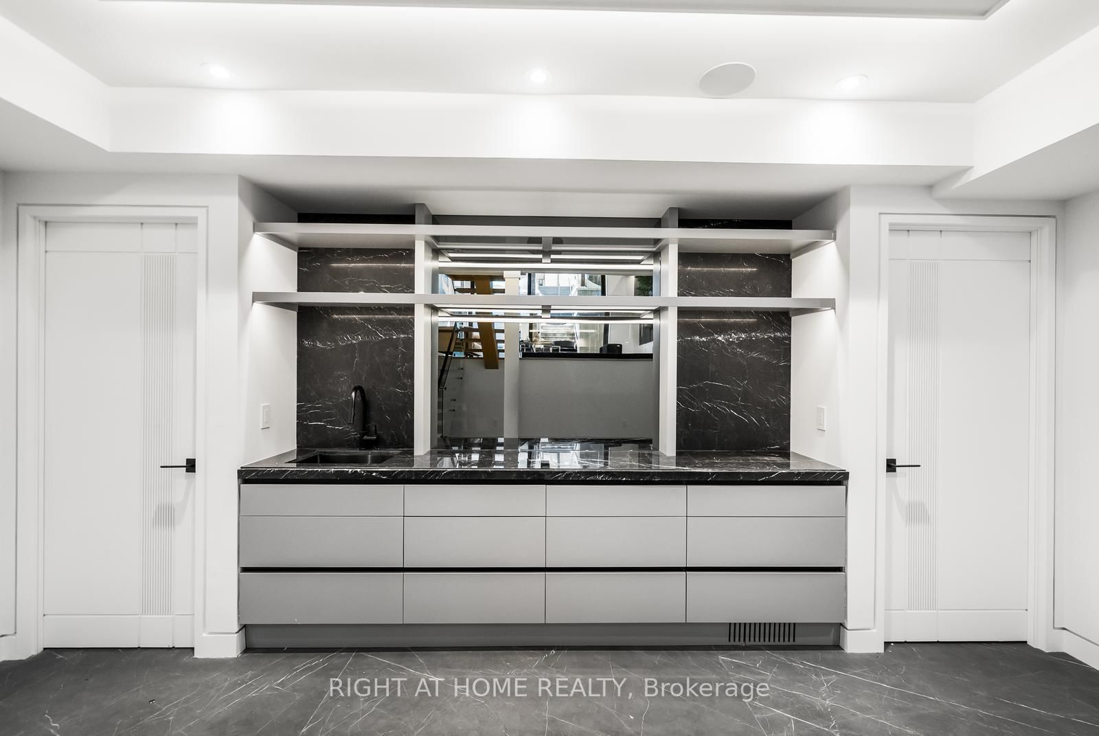 74B Rathnelly Ave, Toronto — 43