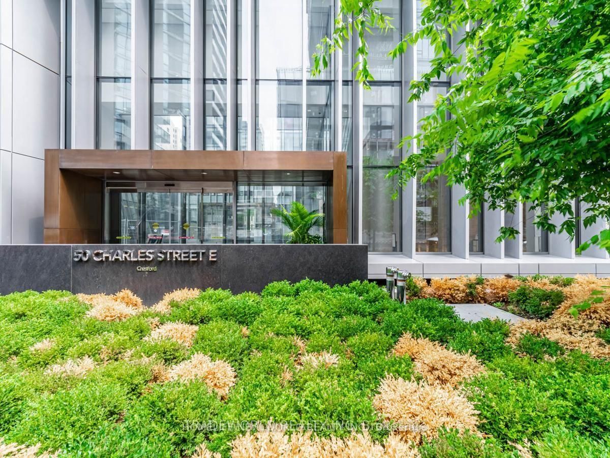 3206-50 Charles St, Toronto — 2