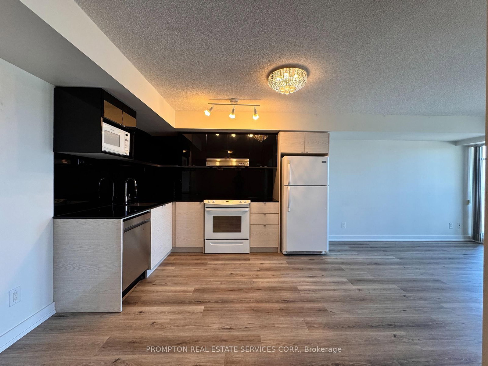 612-72 Esther Shiner Blvd, Toronto — 3