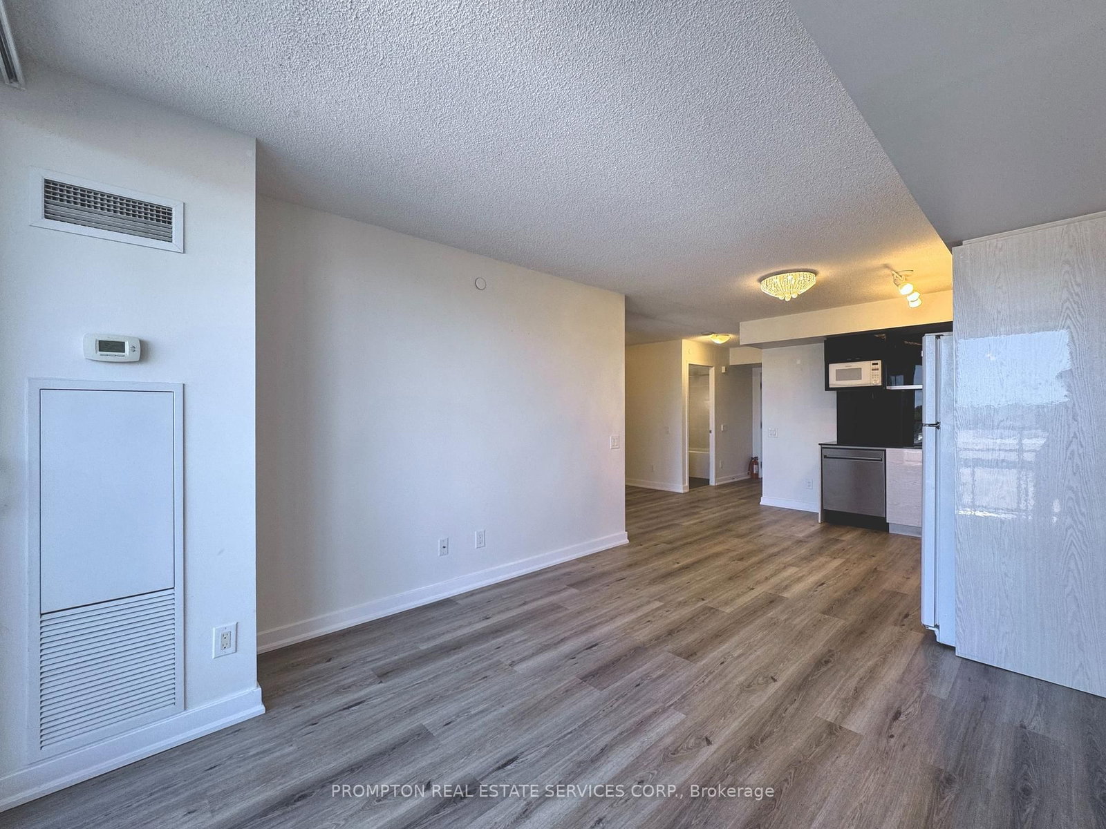 612-72 Esther Shiner Blvd, Toronto — 5