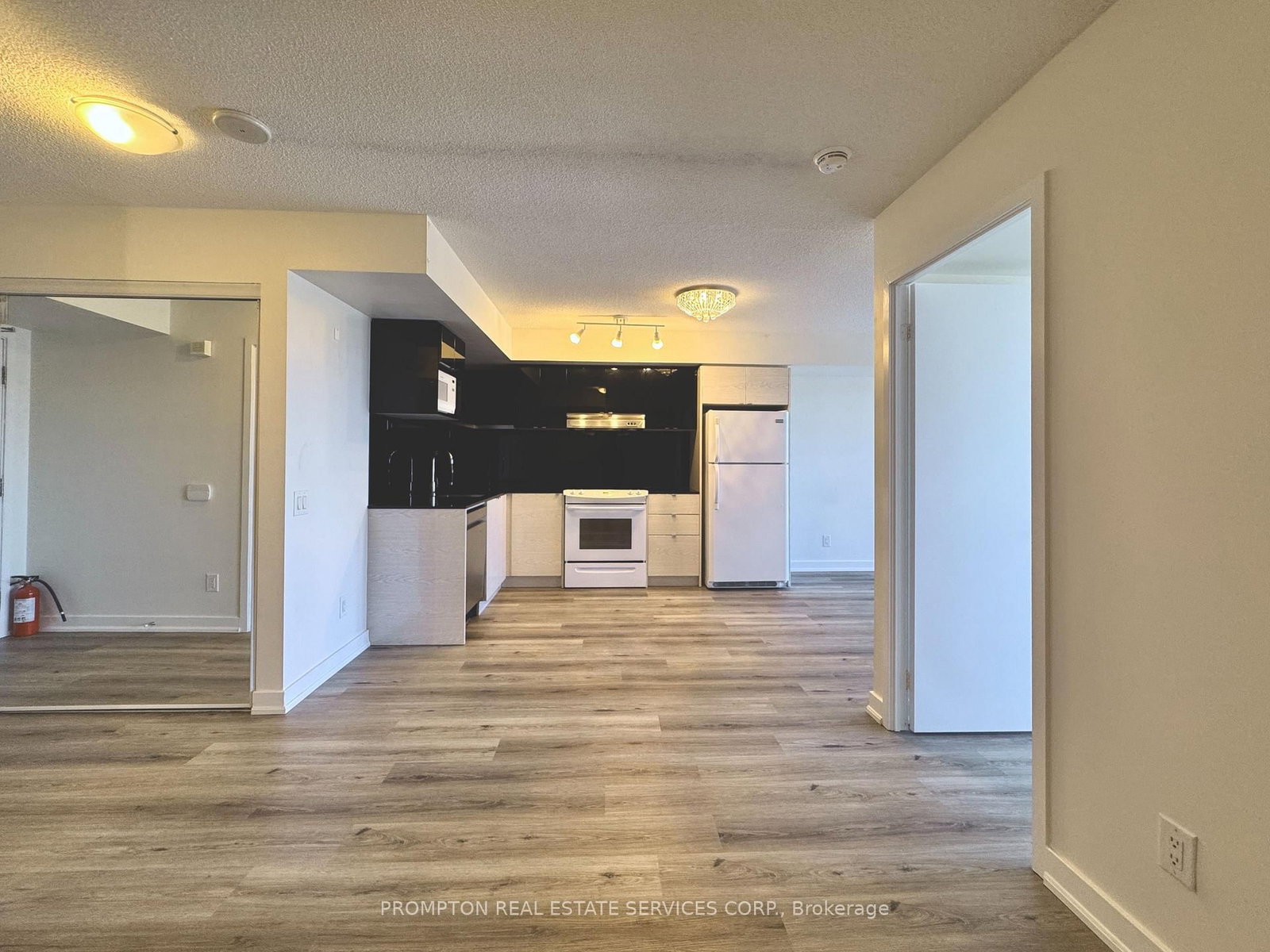 612-72 Esther Shiner Blvd, Toronto — 6