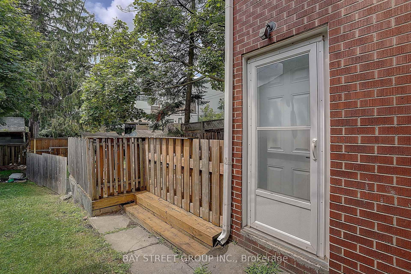 154 Alameda Ave, Toronto — 4