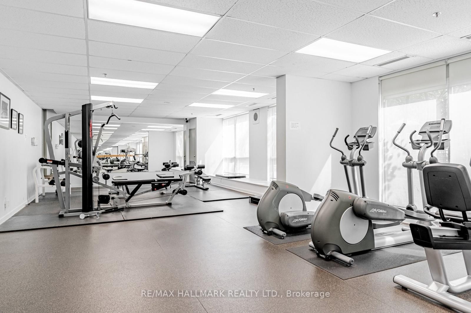 311-75 Dalhousie St, Toronto — 24