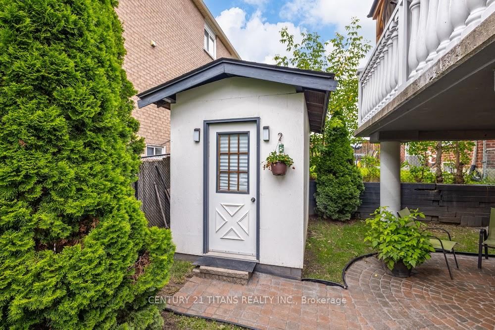 6 Blossom Crt, Vaughan — 48