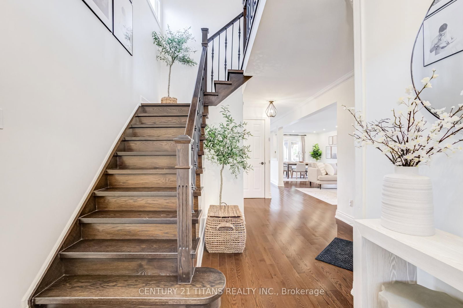 6 Blossom Crt, Vaughan — 6