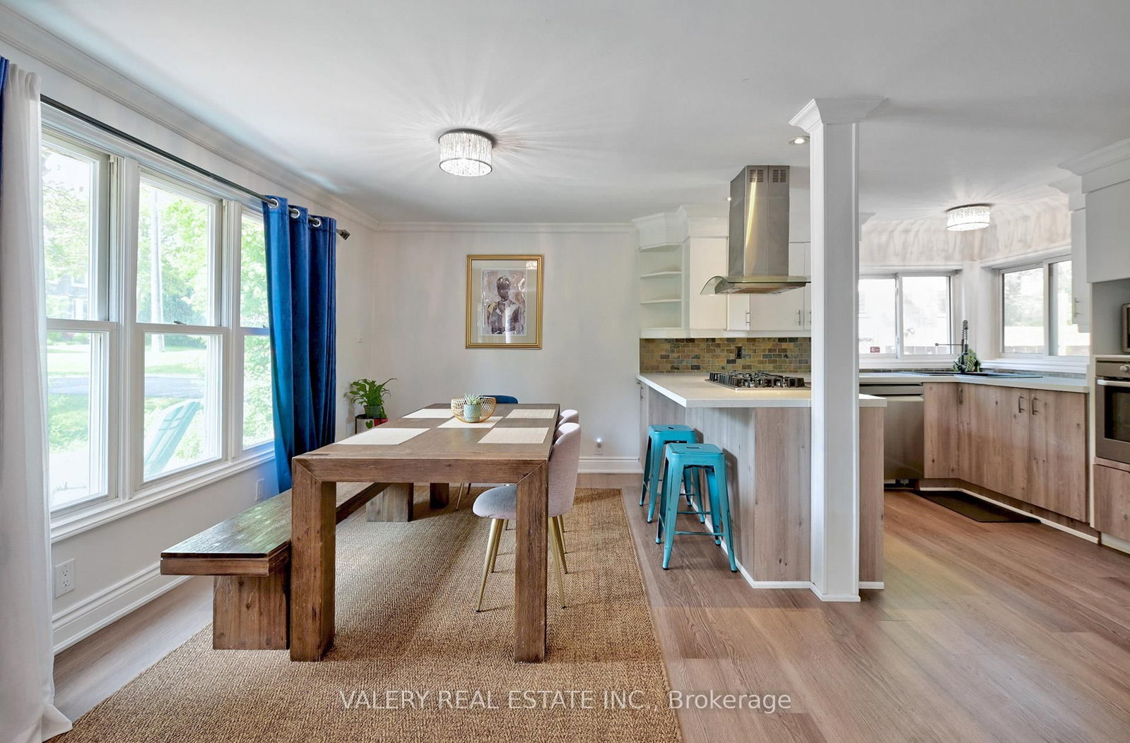 2314 Belyea St, Oakville — 23