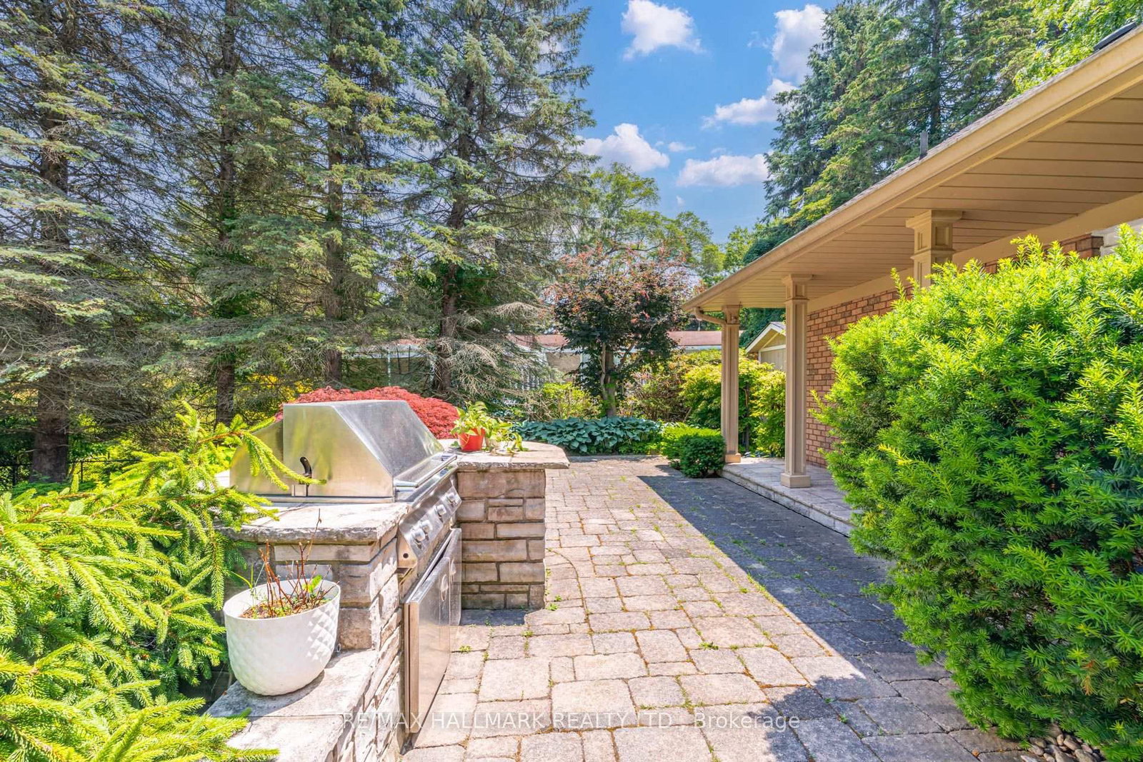 75 Arbour Dr, Oakville — 47