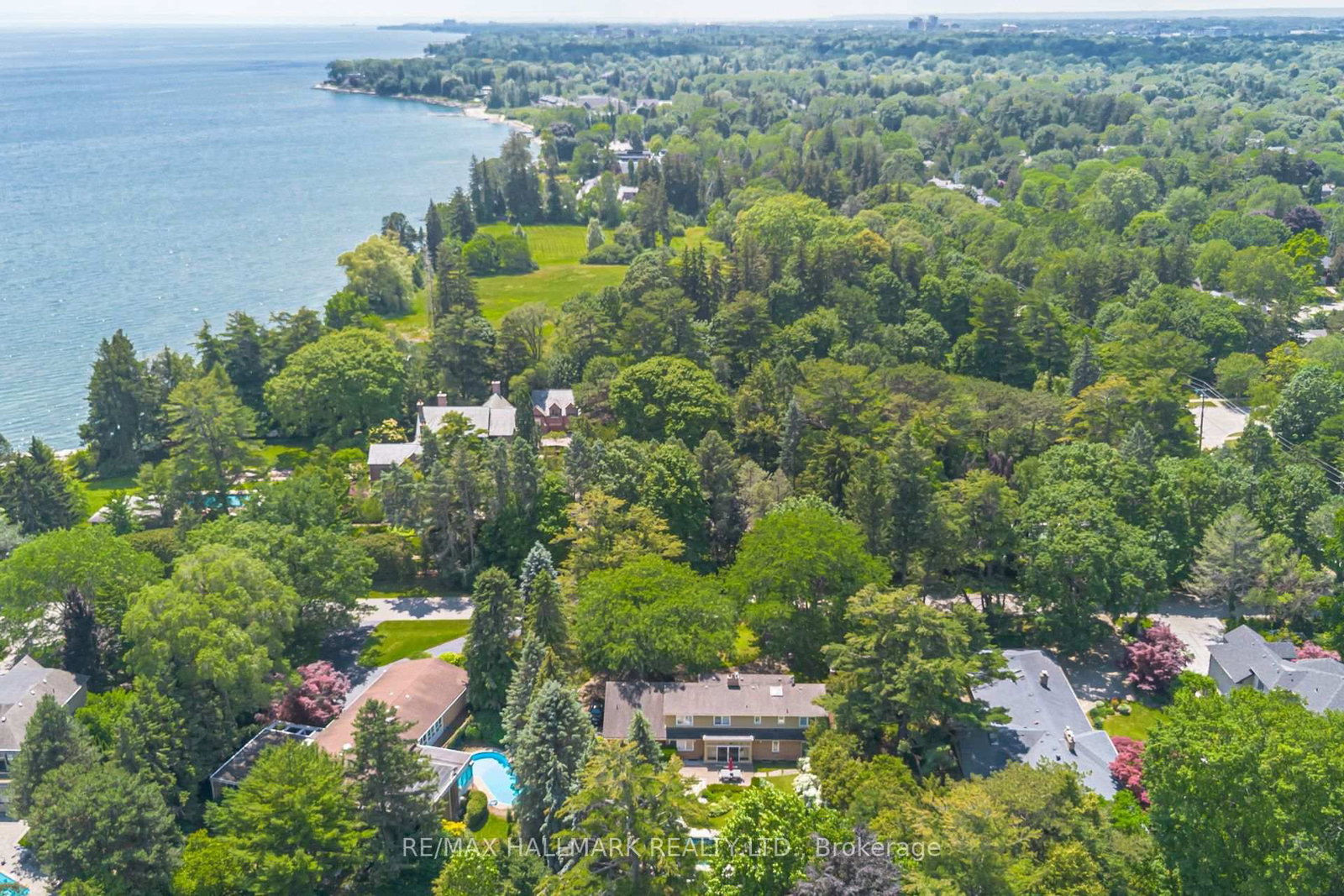 75 Arbour Dr, Oakville — 49