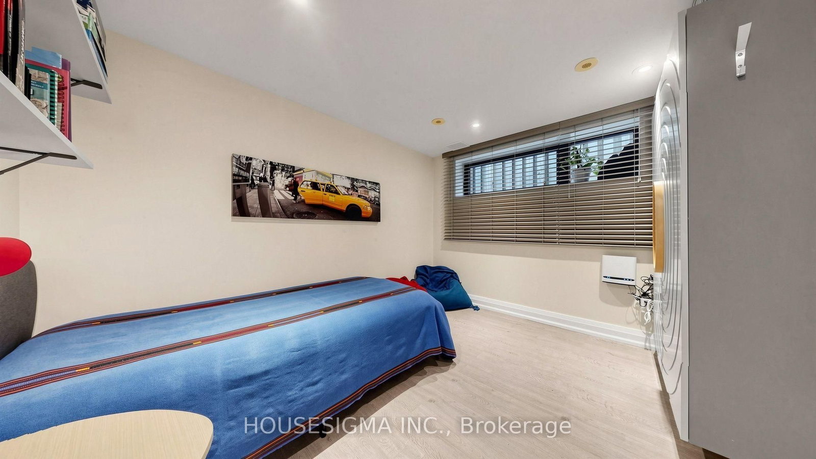 6 Koos Rd, Toronto — 36