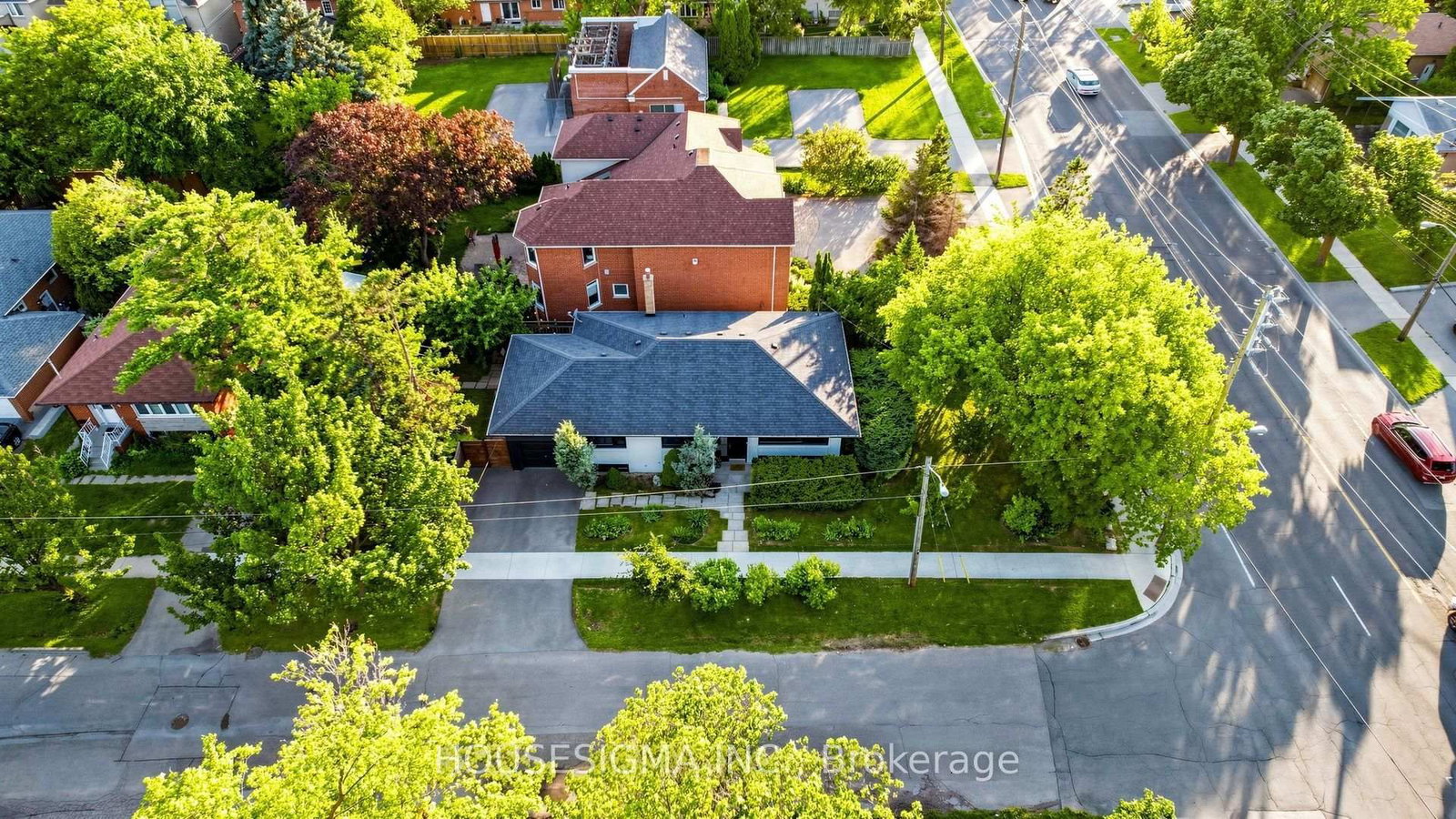 6 Koos Rd, Toronto — 49