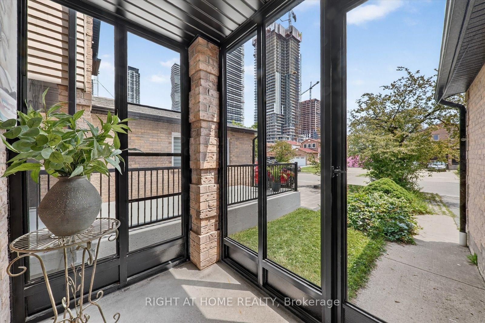 531 Wallenberg Cres, Mississauga — 6