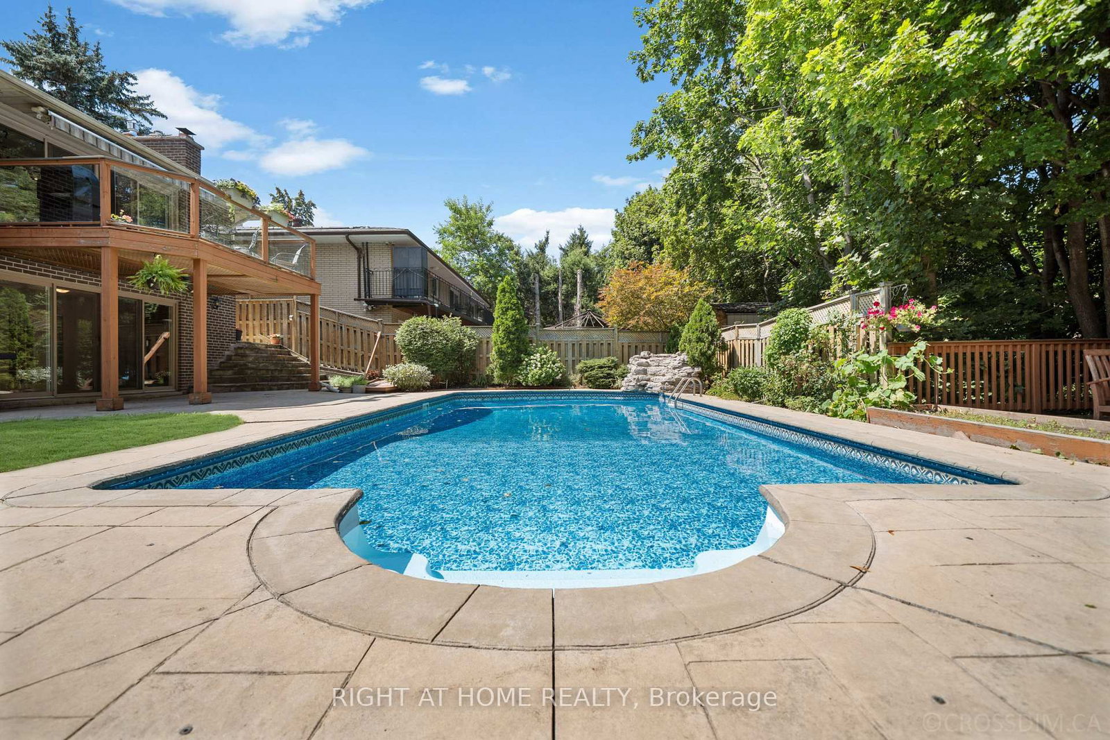 39 Grovetree Rd, Toronto — 37