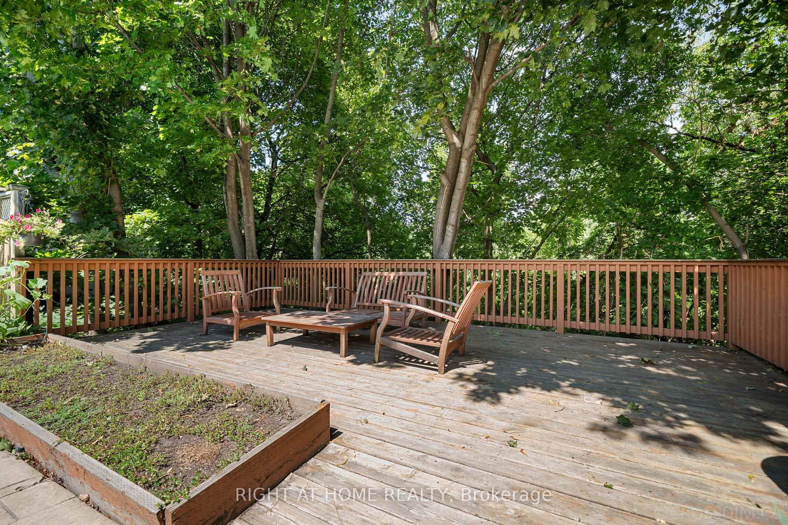 39 Grovetree Rd, Toronto — 38