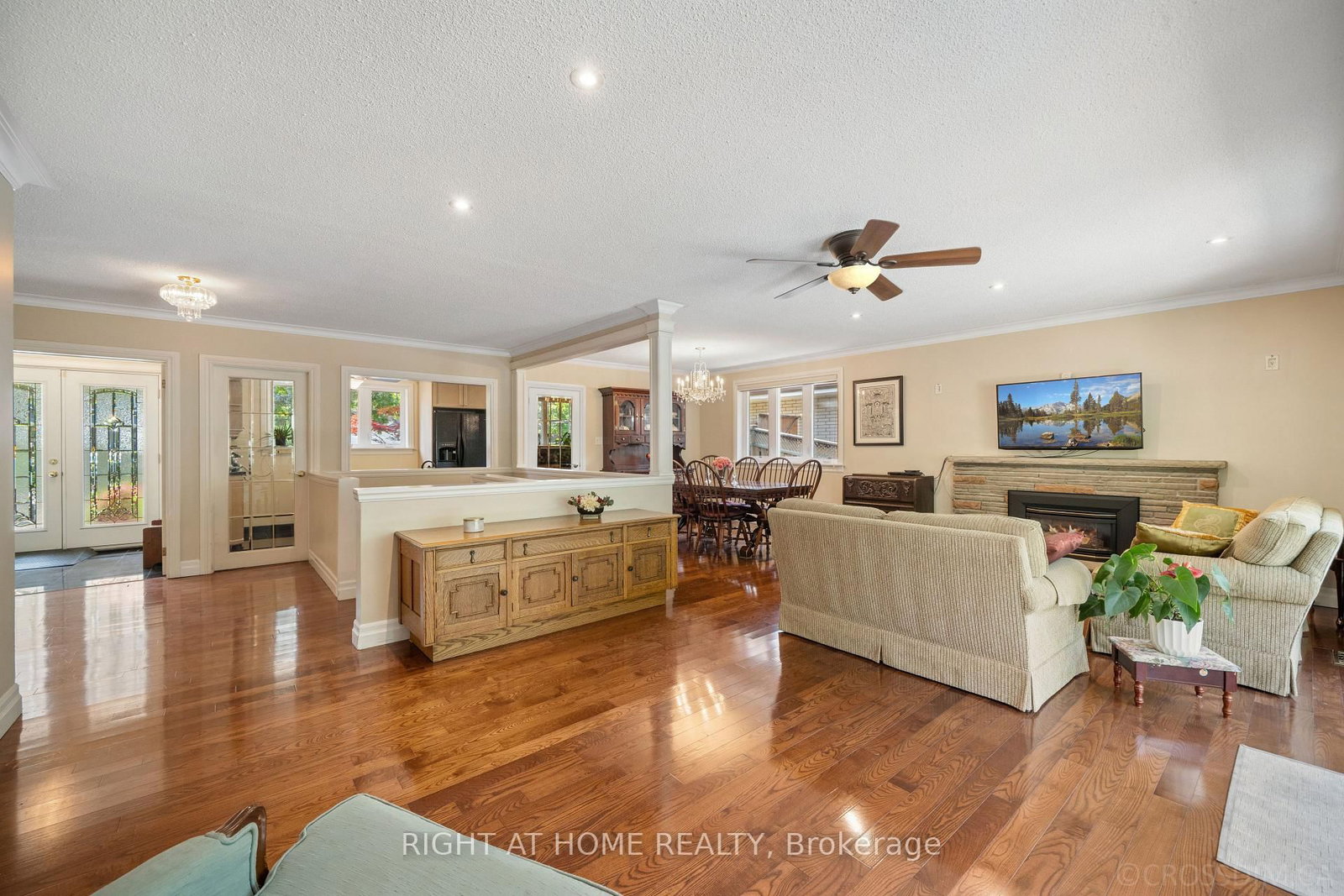 39 Grovetree Rd, Toronto — 6