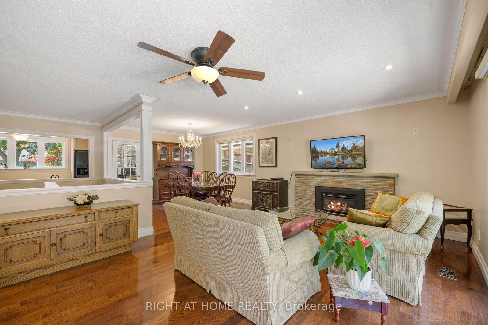 39 Grovetree Rd, Toronto — 8