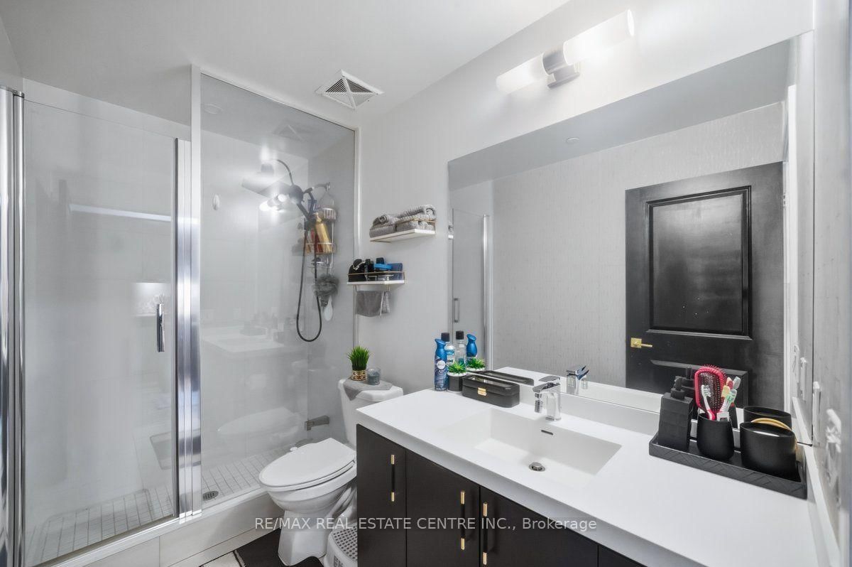 8 Nahani Way 304 Way, Mississauga — 28