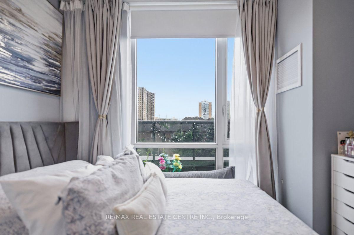 8 Nahani Way 304 Way, Mississauga — 41