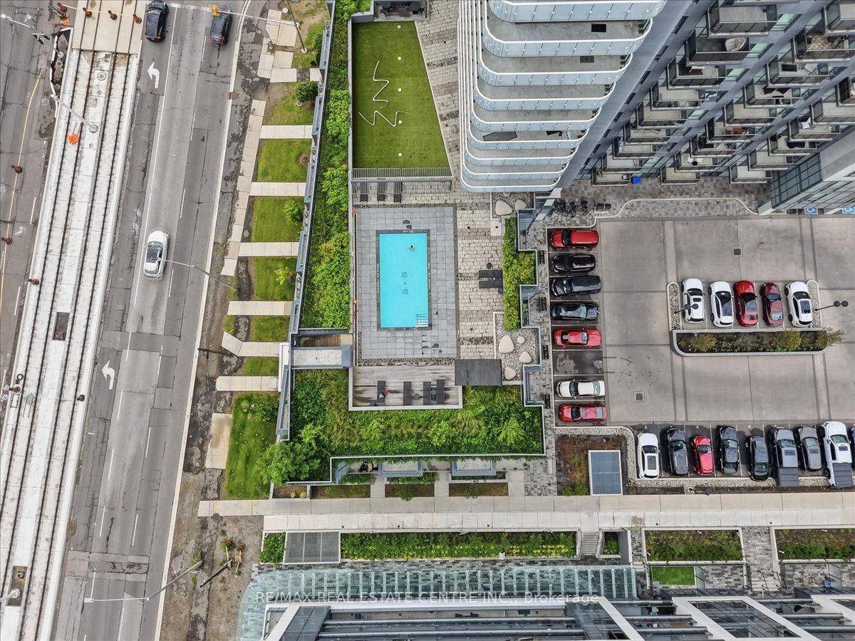 8 Nahani Way 304 Way, Mississauga — 45