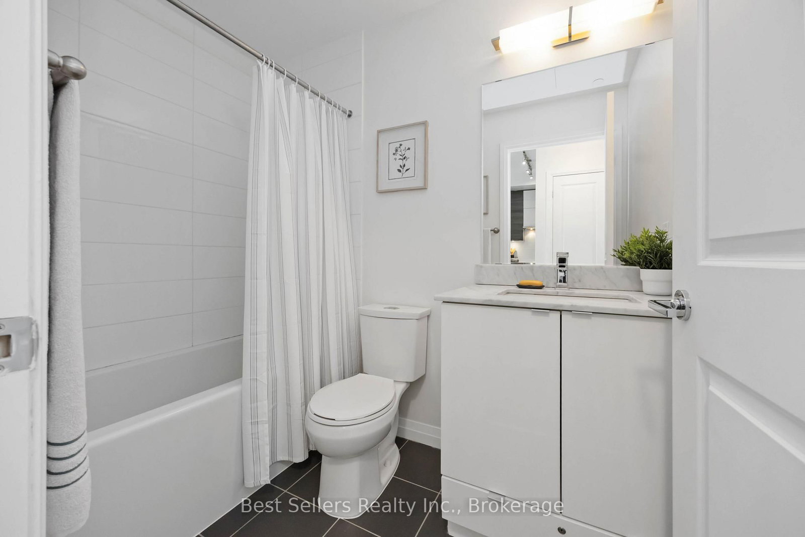 2108-59 Annie Craig Dr, Toronto — 29