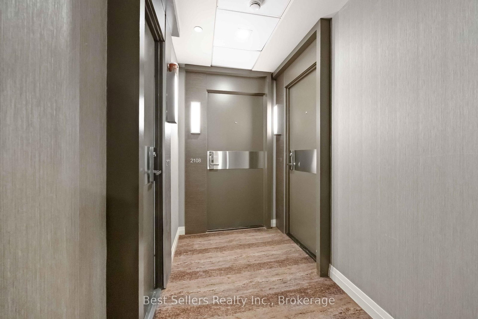 2108-59 Annie Craig Dr, Toronto — 3