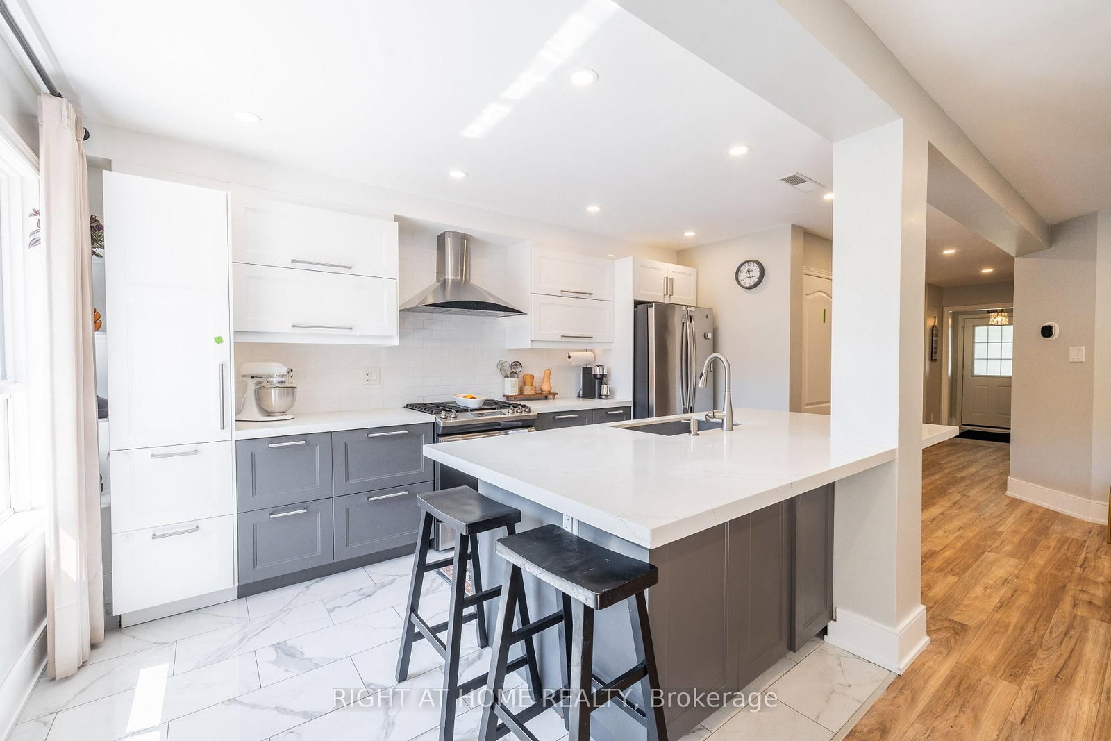 604 Lumberton Cres, Mississauga — 10