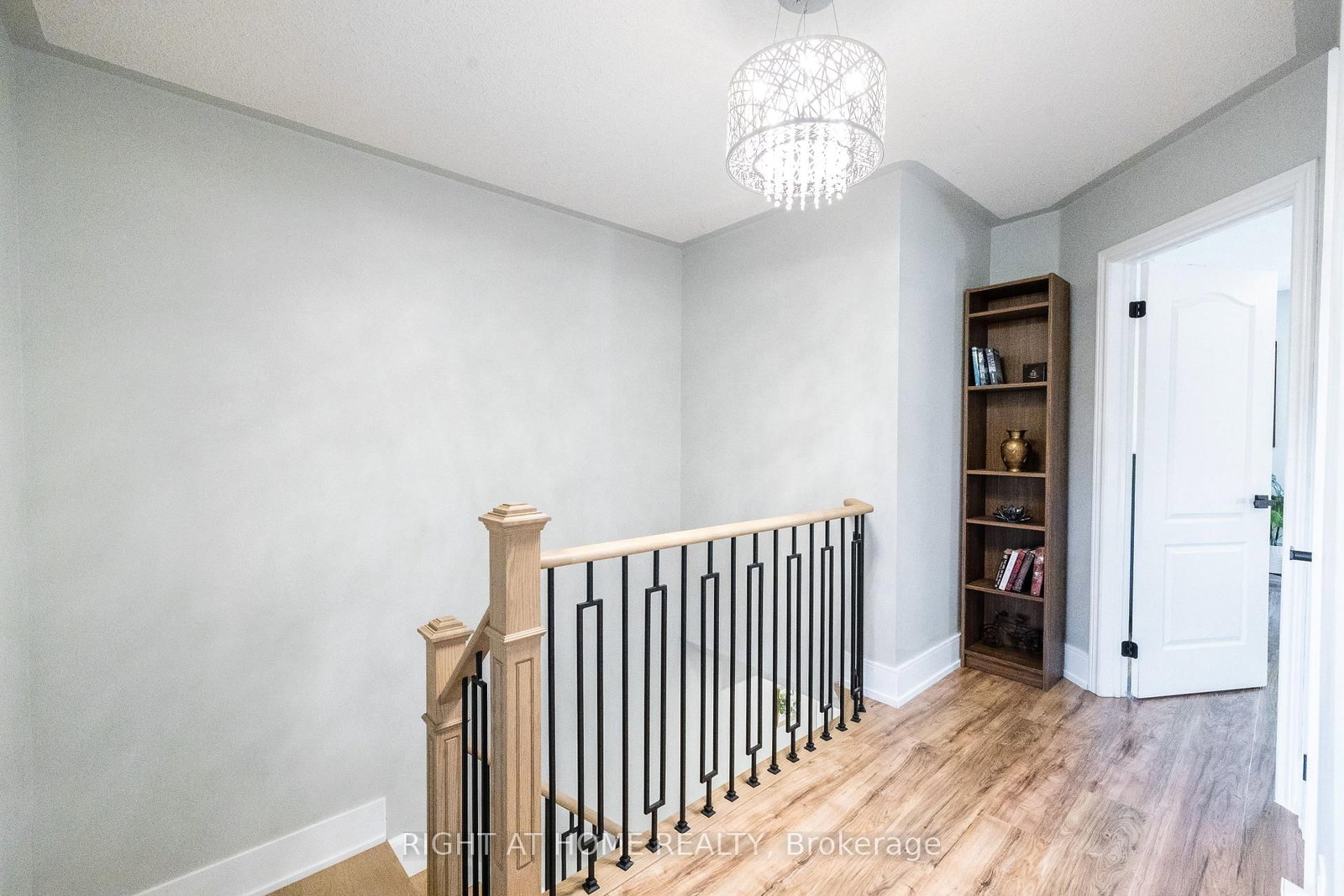604 Lumberton Cres, Mississauga — 15
