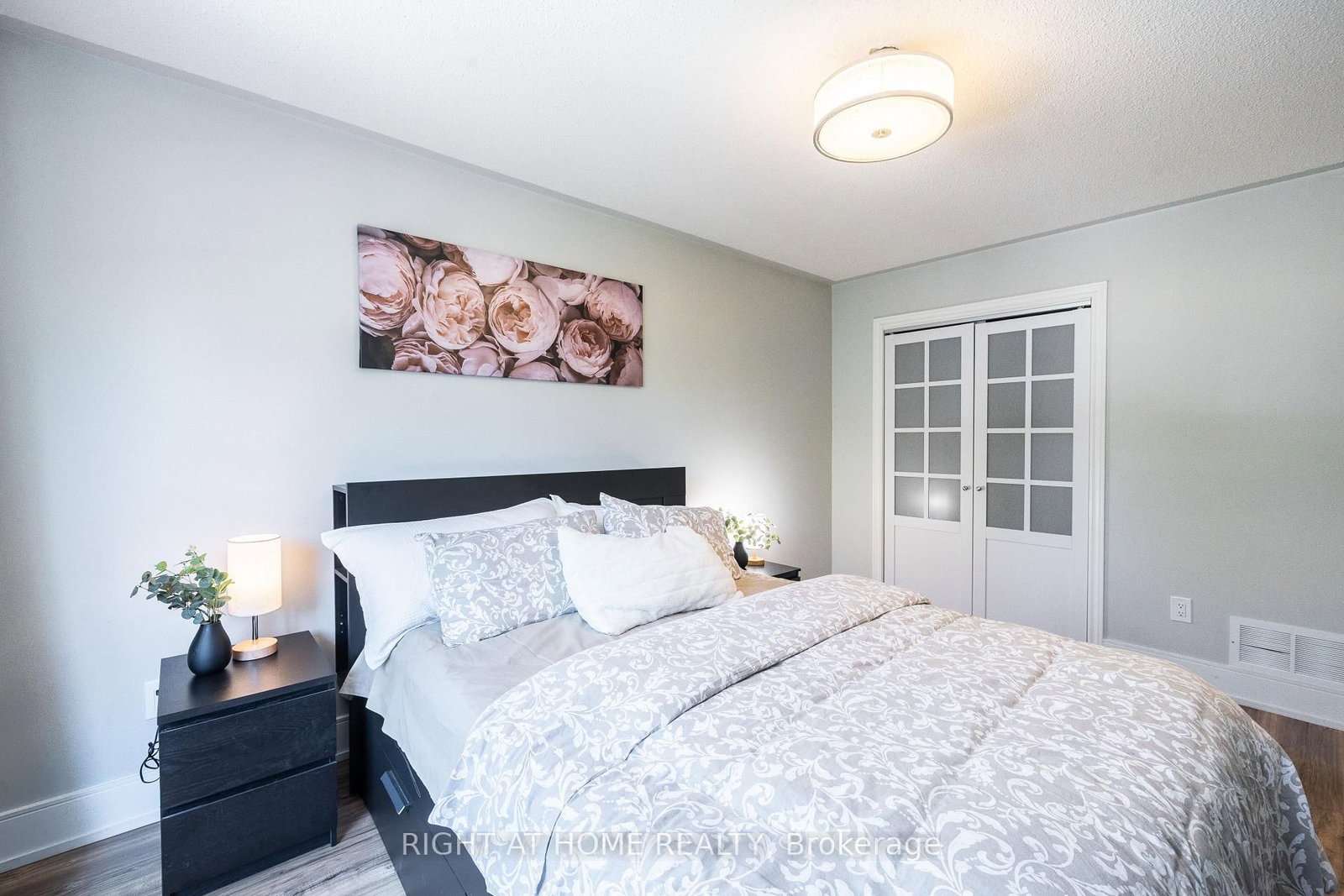 604 Lumberton Cres, Mississauga — 17