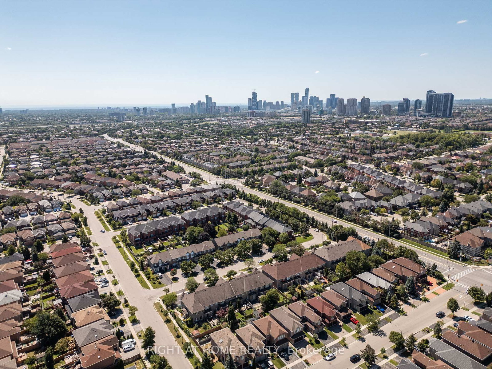 604 Lumberton Cres, Mississauga — 32