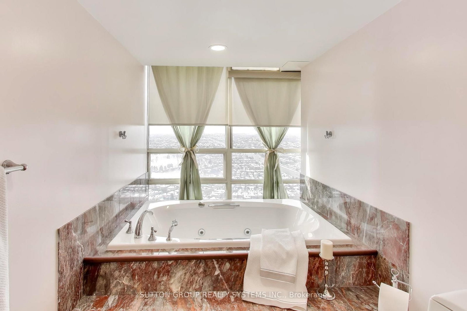 3307-45 Kingsbridge Garden Circ, Mississauga — 17