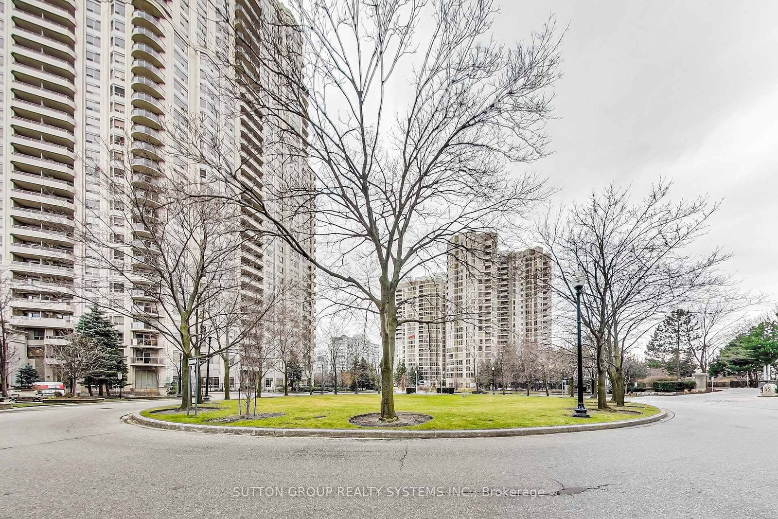 3307-45 Kingsbridge Garden Circ, Mississauga — 3