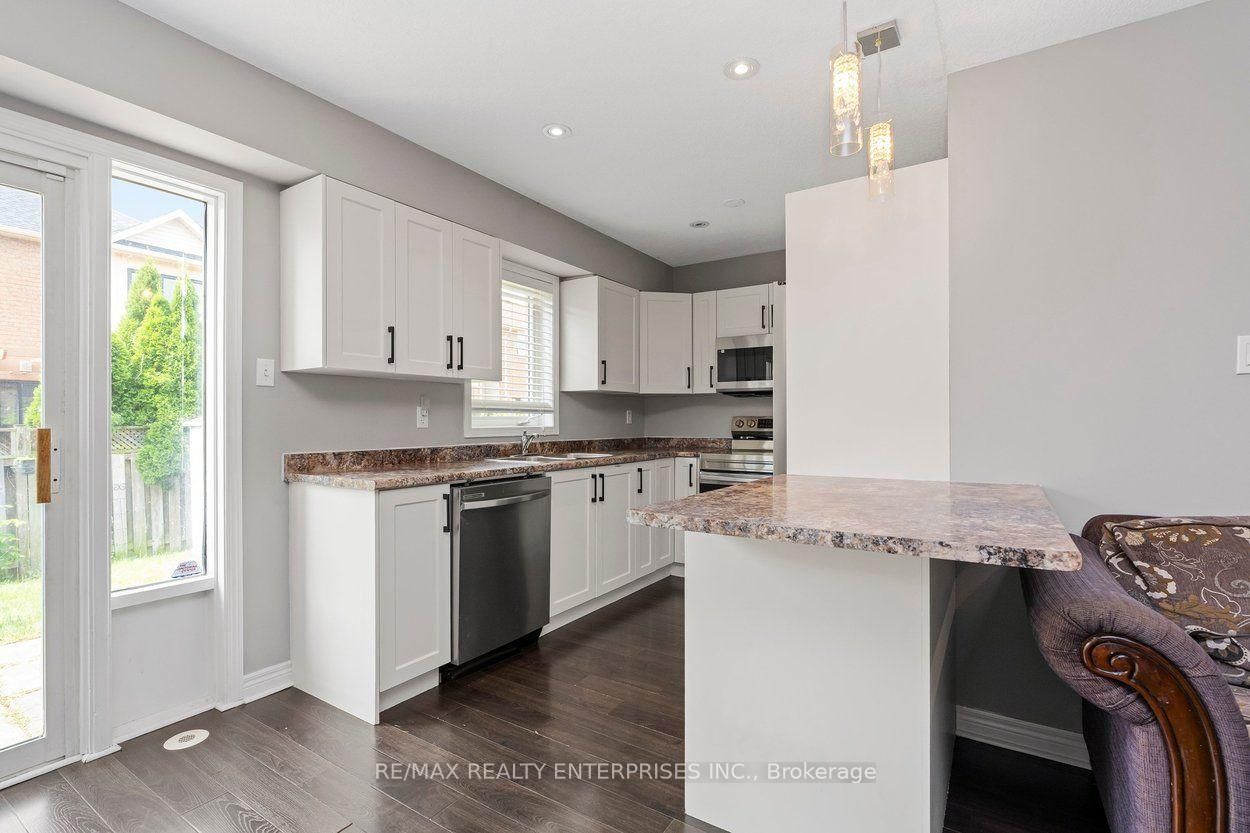 2248 Seton Cres, Burlington — 12