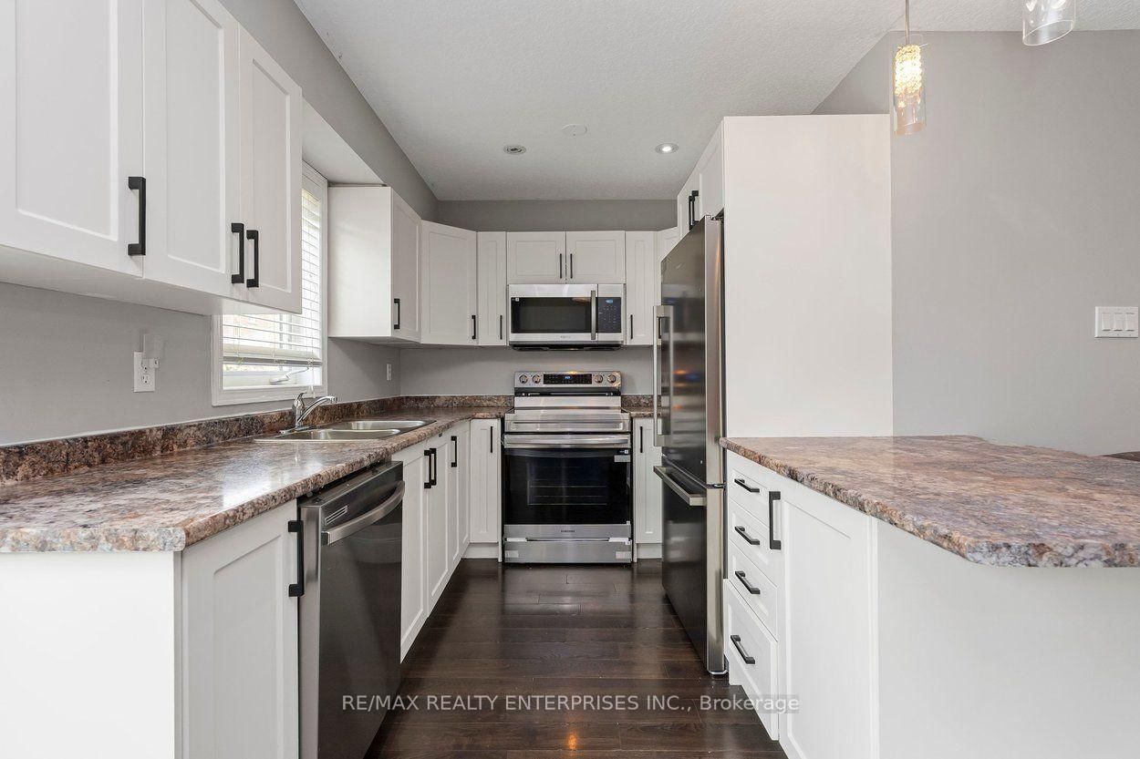 2248 Seton Cres, Burlington — 13
