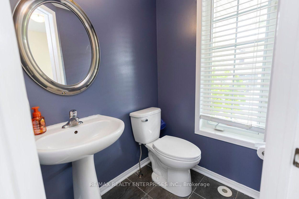 2248 Seton Cres, Burlington — 17