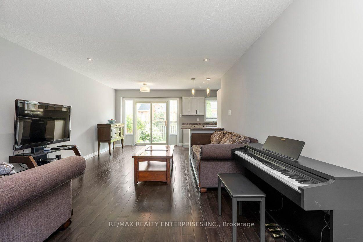 2248 Seton Cres, Burlington — 7