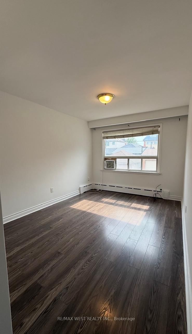 2-108 Kirknewton Rd, Toronto — 13