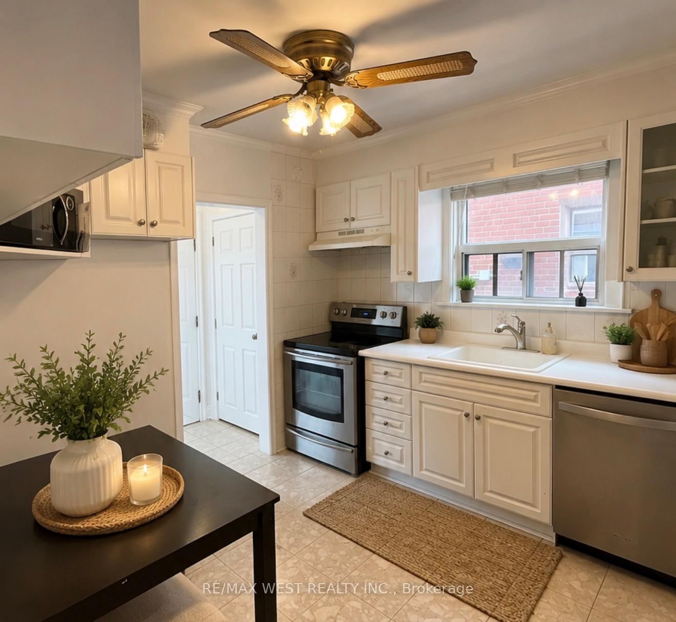 2-108 Kirknewton Rd, Toronto — 8